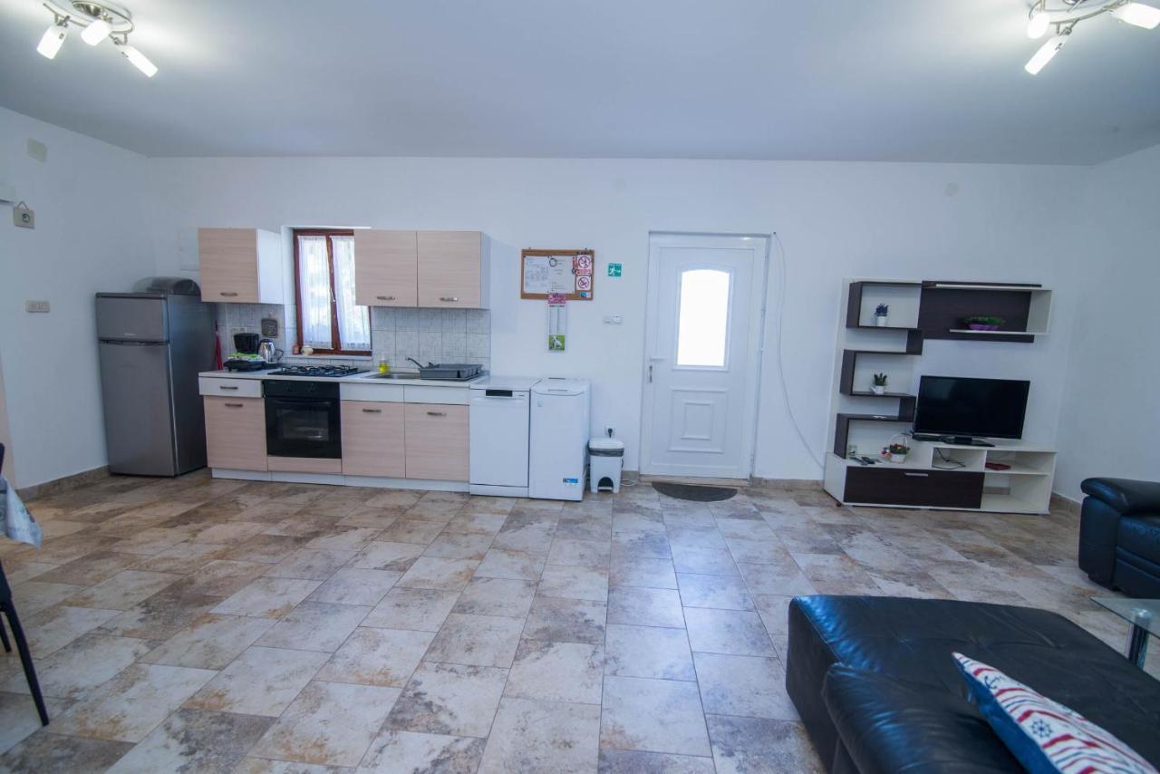 Appartement App Bonic à Veli Lošinj Extérieur photo